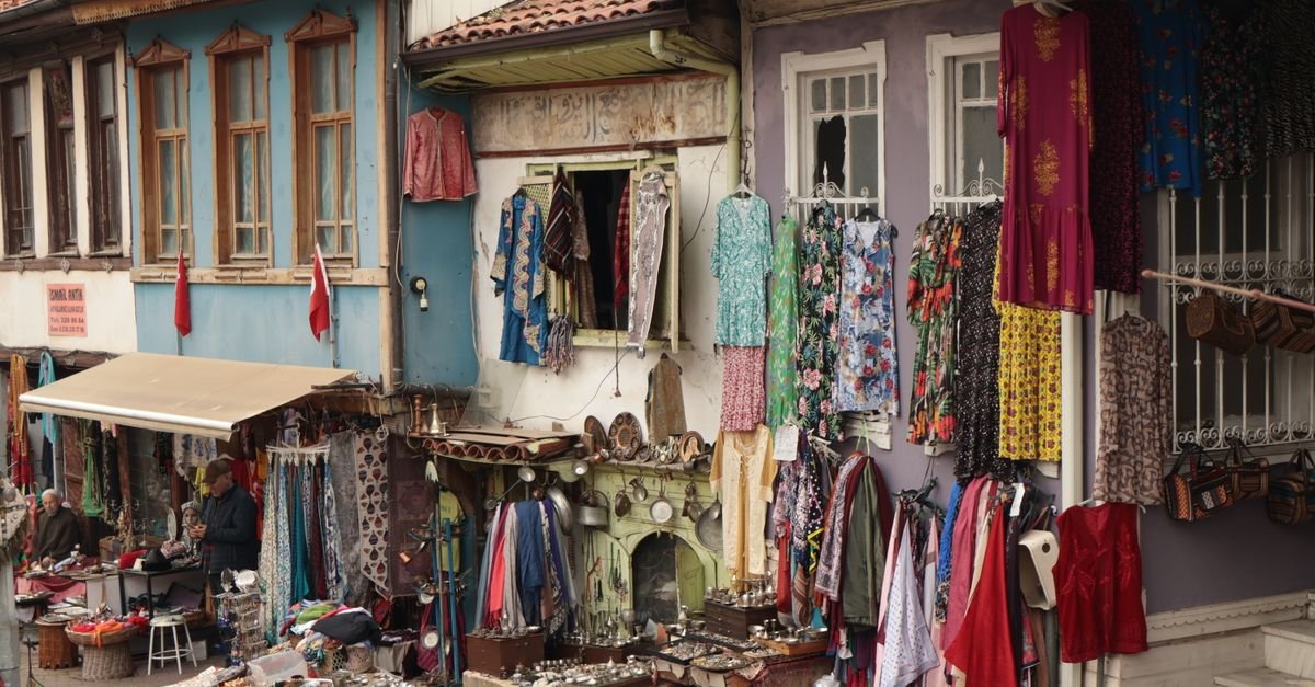 Marketplace vs Your Own Store: SEO Trade-offs