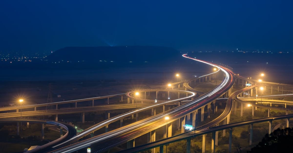 301 vs 302 Redirects: Which to Use and When