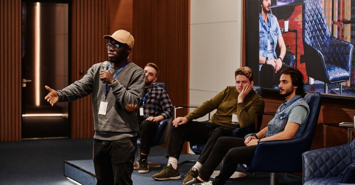 How to Get Featured in Industry Roundups